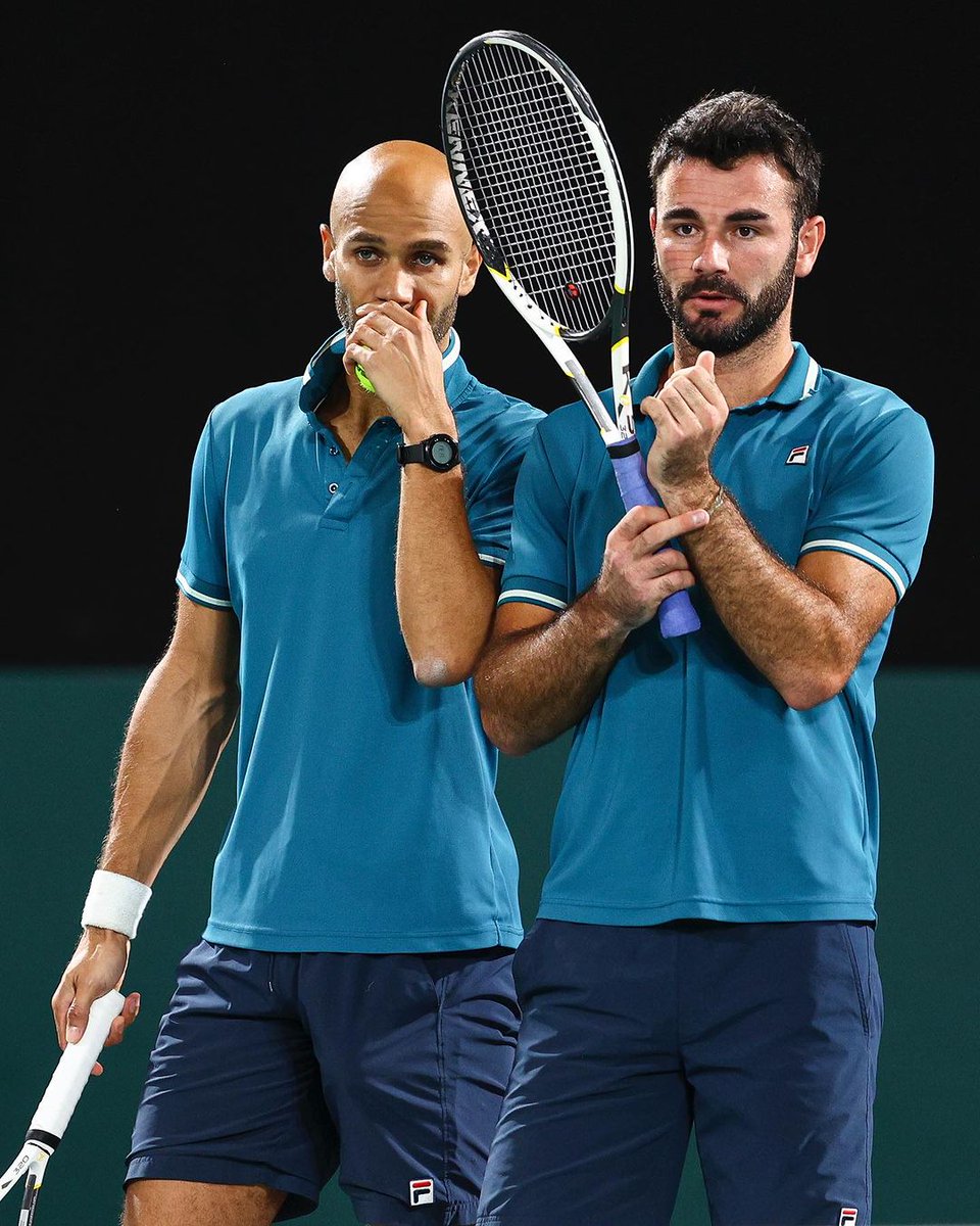 Jeu_Set_EtMatch's tweet image. En double, Sadio #Doumbia 🇫🇷 et Fabien #Reboul 🇫🇷 se sont fait sortir au deuxième tour du #RolexParisMasters ! Ce mercredi, ils ont perdu face à Ivan #Dodig 🇭🇷 et Austin #Krajicek 🇺🇸, têtes de serie n°1, en trois sets 3-6, 6-3, 10/4. #ATPTour

📸 : @FFTennis