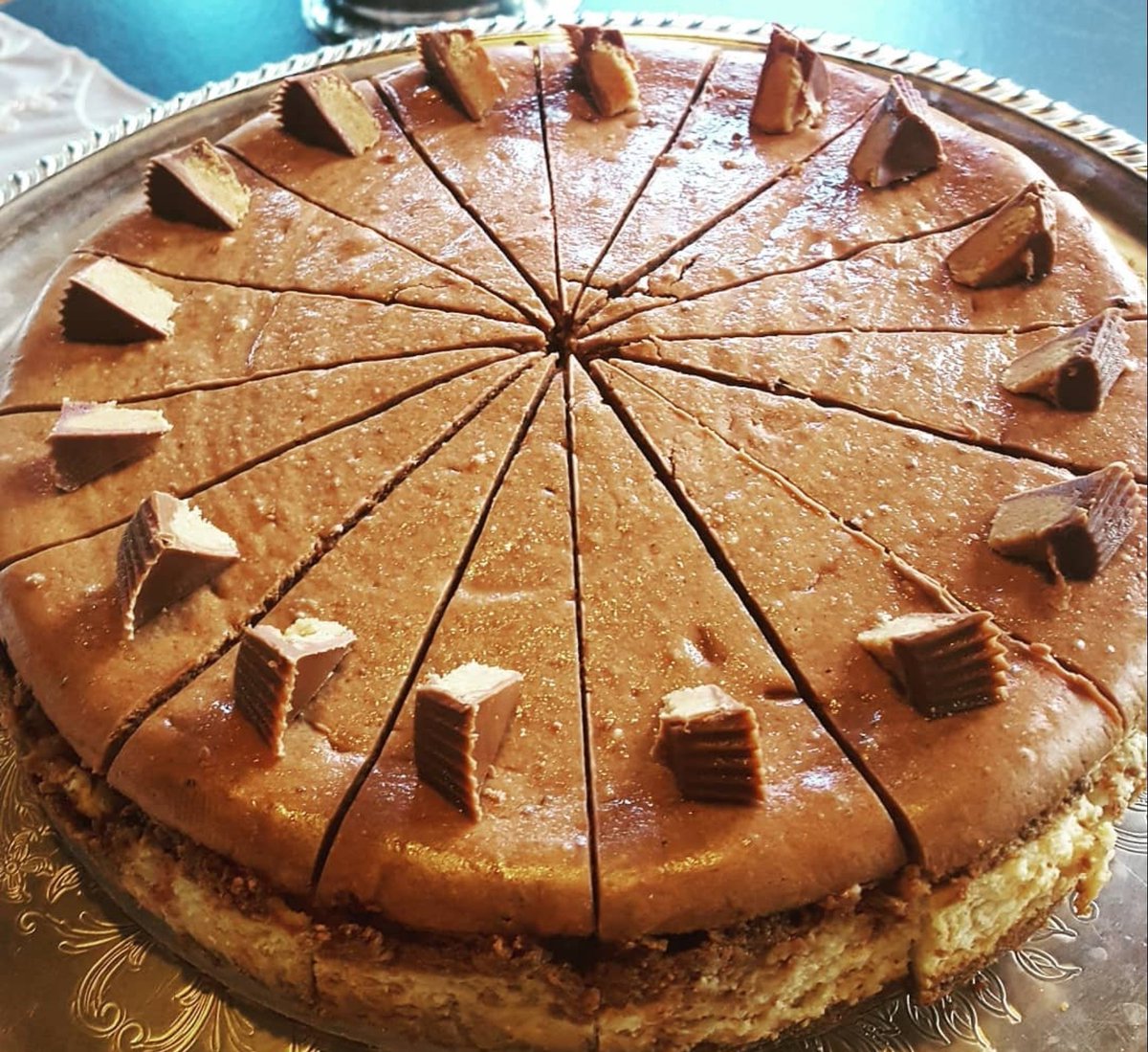 We are accepting leftover Halloween candy of the following kinds, in exchange for a slice of cheesecake: Reeses Nestle Crunch Bar Take 5 Milky Way Butterﬁnger Heath Snicker Bar Twix Drop off anytime we're open thru November 10th! MuddyPawsCheesecake.com #Halloween