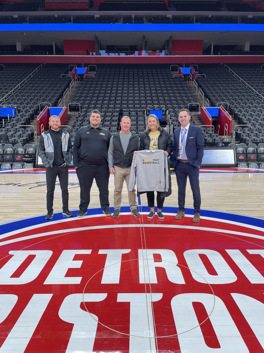 Adrian College Athletics tweet media