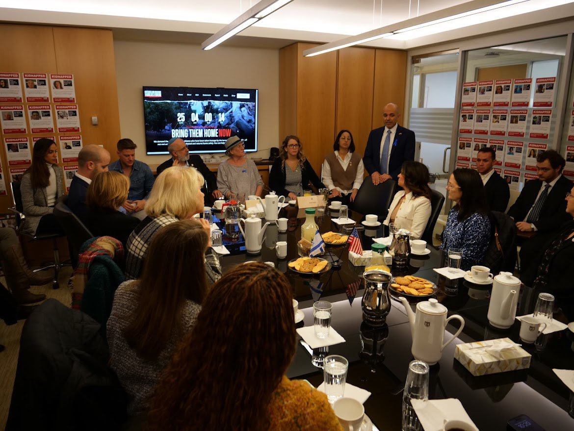 RepBobMorgan's tweet photo. This morning, members of the IL legislature met with Israeli families of the 10/7 Hamas terror attacks.

We saw horrific video of Hamas’ murders that I will never be able to forget.

Hamas must immediately give humanitarian access to the @RedCross and release all hostages. 🇮🇱 🇺🇸 https://t.co/fHCtQynBHc