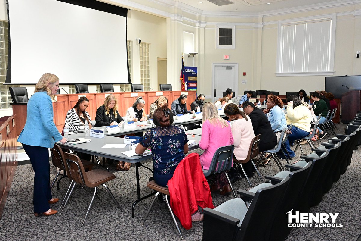 We are #BetterTogether! Today, our Superintendent and Chief of Learning and Performance met with the Elementary Teacher Advisory Council, where diverse perspectives united to further our mission of #WinningforKids.
#HenryProud #YouBelongInHenry