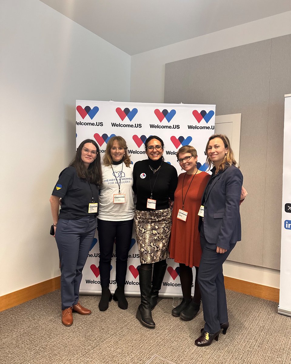 immigrantarc's tweet photo. I-ARC is a proud member of the Ukraine Sponsor Support Hub. On 10/31, Goldman Sachs + Soros Fund convened for a career readiness workshop for Ukrainian newcomers, and our senior fellow Joy Ziegeweid spoke on how I-ARC has led our consortium.
#BeAWelcomer #CommunityTeamWorks https://t.co/cUs8Bxb5k2