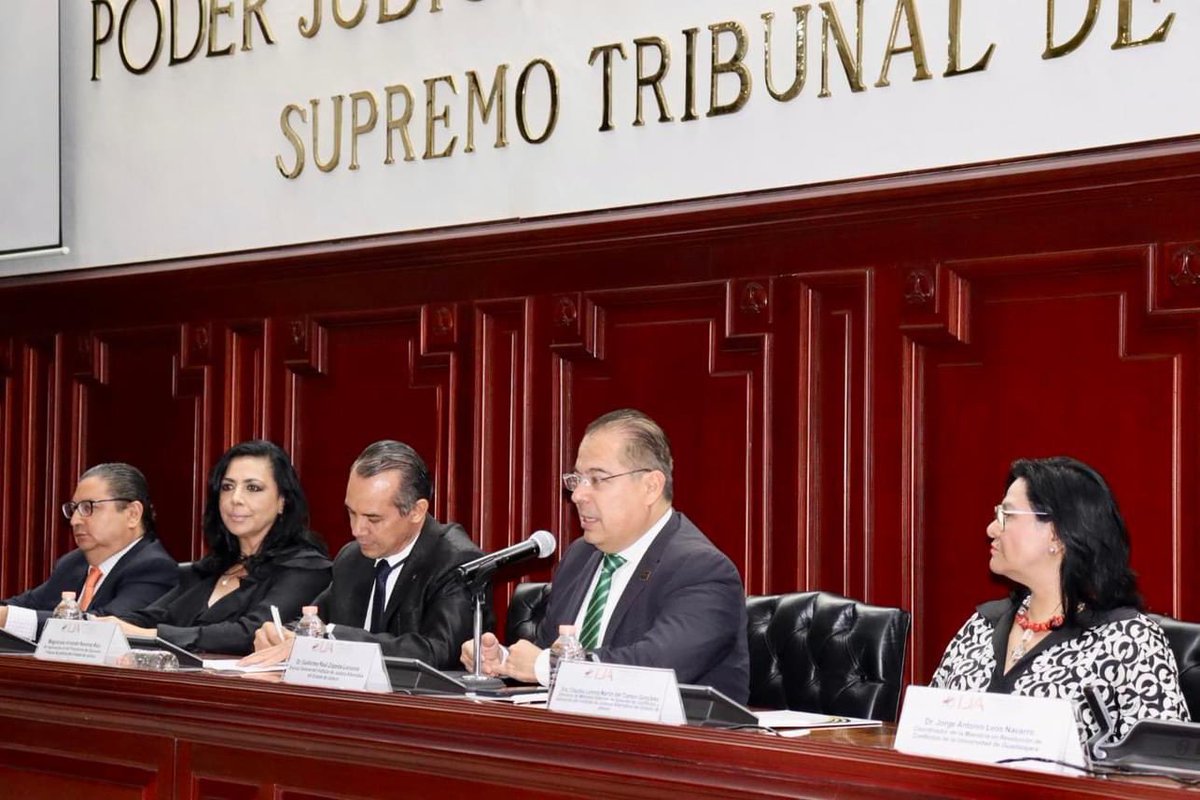 <a href="/FGETabasco/">Fiscalía General de Tabasco</a> <a href="/uc3m/">UC3M</a> <a href="/Xmarconi/">X. Marconi Montero</a> <a href="/gzepeda_lecuona/">Guillermo Zepeda L.</a> <a href="/gzepeda_lecuona/">Guillermo Zepeda L.</a>, Director General del <a href="/IJA_Jalisco/">Justicia Alternativa</a> destacó la incorporación de nuevos integrantes del claustro académico del Instituto y destacó la importancia de los Métodos Alternos en Jalisco, ya que 27% de las mediaciones se realizan en el Estado (por Mediación privada).