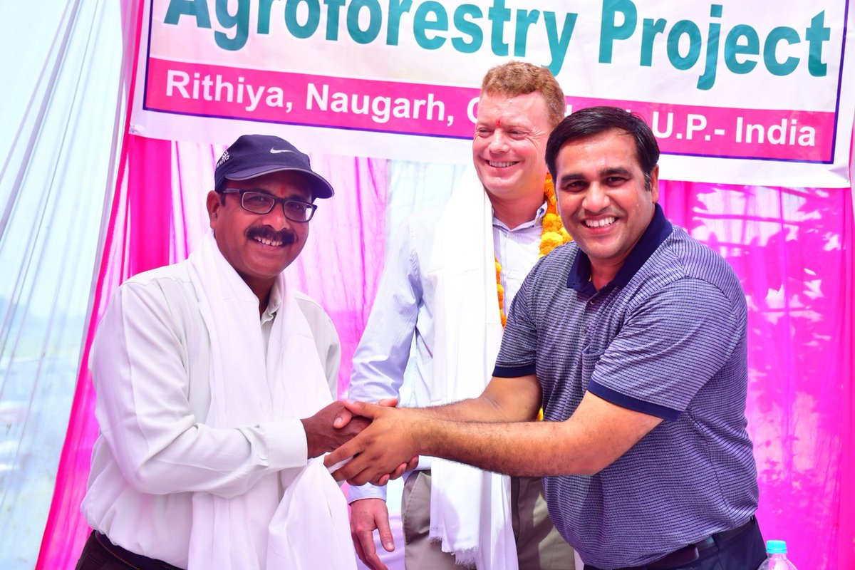 terviva_inc's tweet photo. Members of our Trees & Impact team recently visited India to expand sustainability efforts in collaboration with local harvesting communities & to advance R&D initiatives supporting #pongamia plantings. Here are a few moments we captured!
Learn more here: https://t.co/o9av81mtUe https://t.co/Tk8mhIX9FX