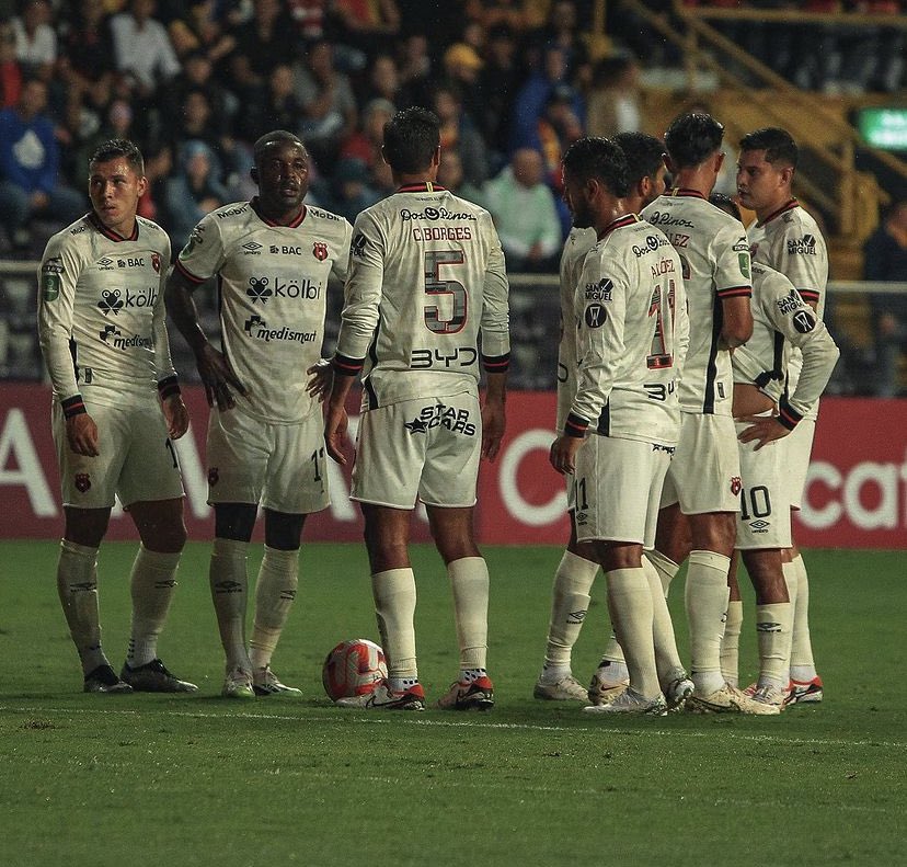 Yo practico un deporte extremo llamado: 
poner mi estabilidad emocional en manos de estos hombres.