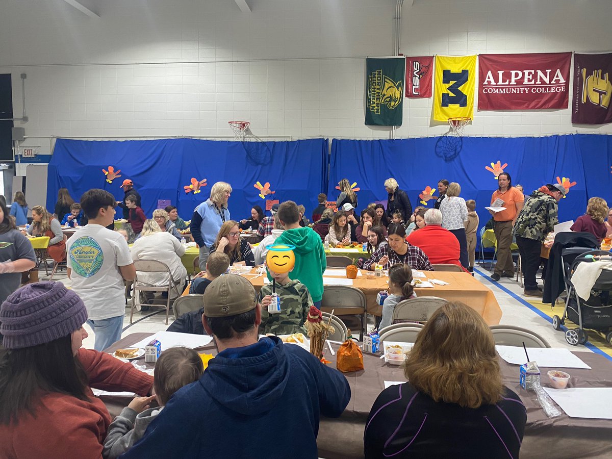 DavidRabbideau's tweet photo. Sanborn Elementary invited families in to enjoy their Harvest Dinner. The turn out was amazing! Thanks to everyone for coming and for putting this event on. Thanks, too for all the former APS employees who came back again to support their district and community! https://t.co/iGcfkdbuDm