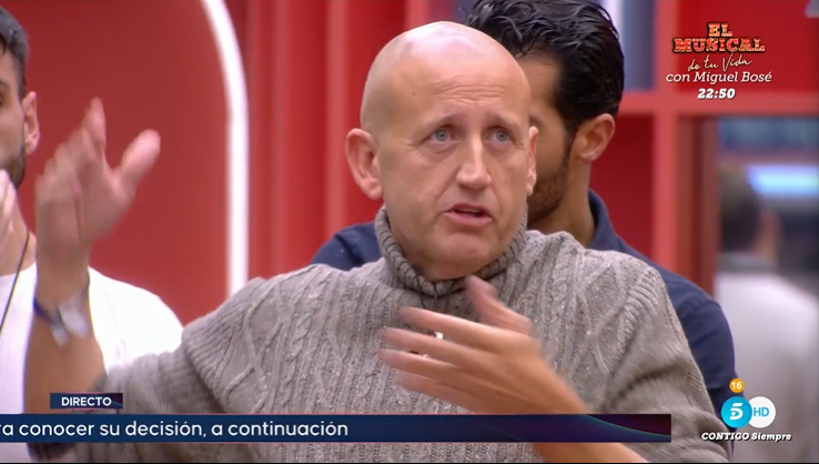 ghoficial's tweet image. Gustavo, detrás de Naomi: "No me gusta porque busca problemas donde no los hay. Además estoy muy cansado del victimismo del equipo naranja"

🔁 Aquí Gustavo tiene razón
❤️ Estoy con el equipo naranja

#GHVIP31O #GHVIP1N