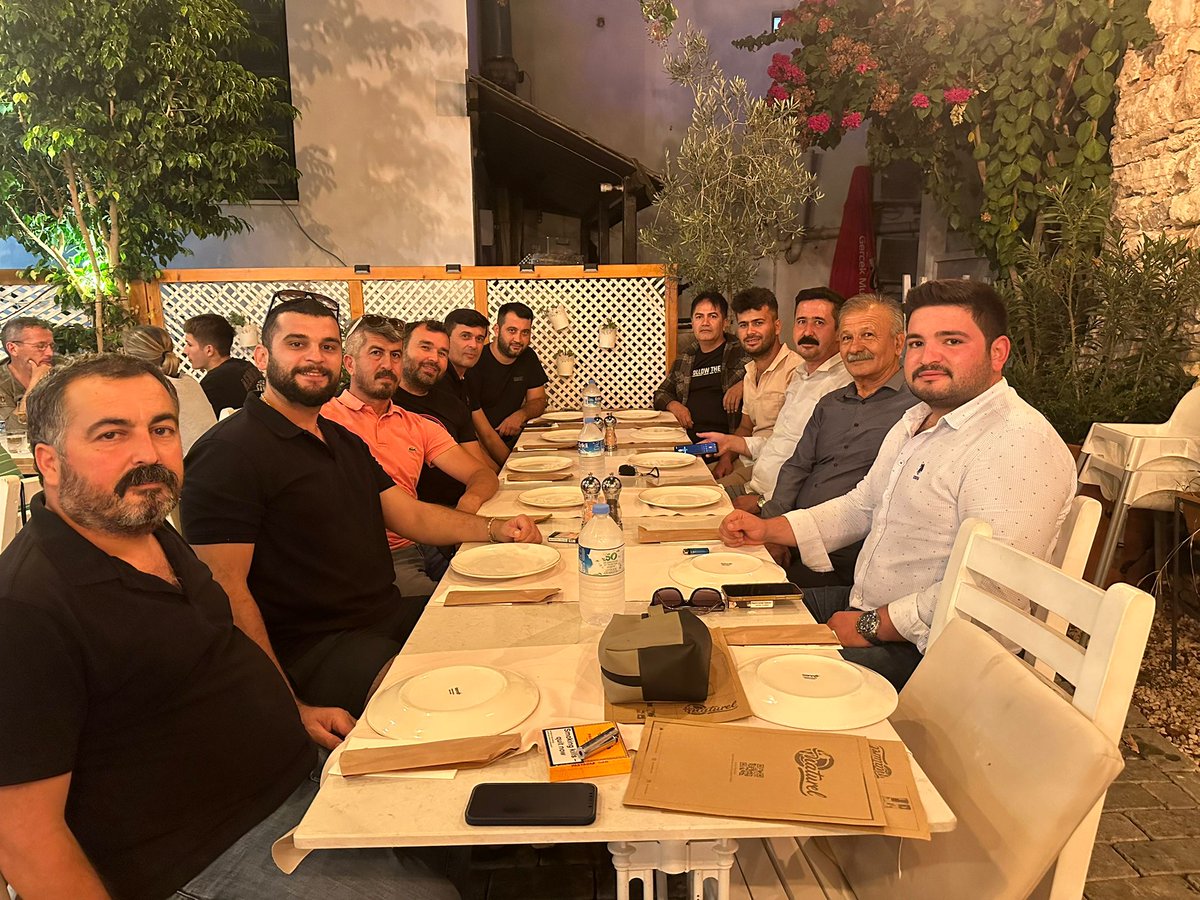 ,,,” Dünyayı değiştiremiyorsan,
dünyanı değiştirirsin hepsi bu…”
     ,,, Stefan Zweig ,,,
#DilekTaşı 
#sigara 
#GazaGenocide 
#antireport 
#StormCiaran