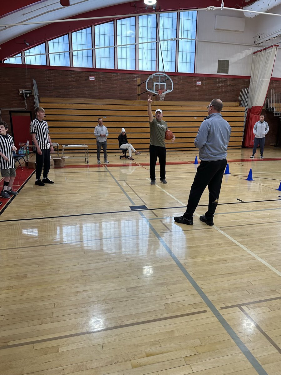 Junior Ref Clinic that was held in Billings for grades 9-12. Participants learned the basic fundamentals of officiating.

High school students interested in officiating for the MOA, call Amy at 406-442-6010 for more information on becoming an Associate member. 

#MHSA #MHSAsports