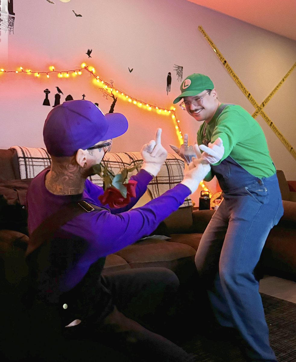 ⚔ FOSS ⚔ (@iamfoss) on Twitter photo Screw sidekicks, we’re the dream team 🍄⭐️ <a href="/toysthatscare/">Toys That Scare</a> Screw sidekicks, we’re the dream team 🍄⭐️ <a href="/toysthatscare/">Toys That Scare</a>