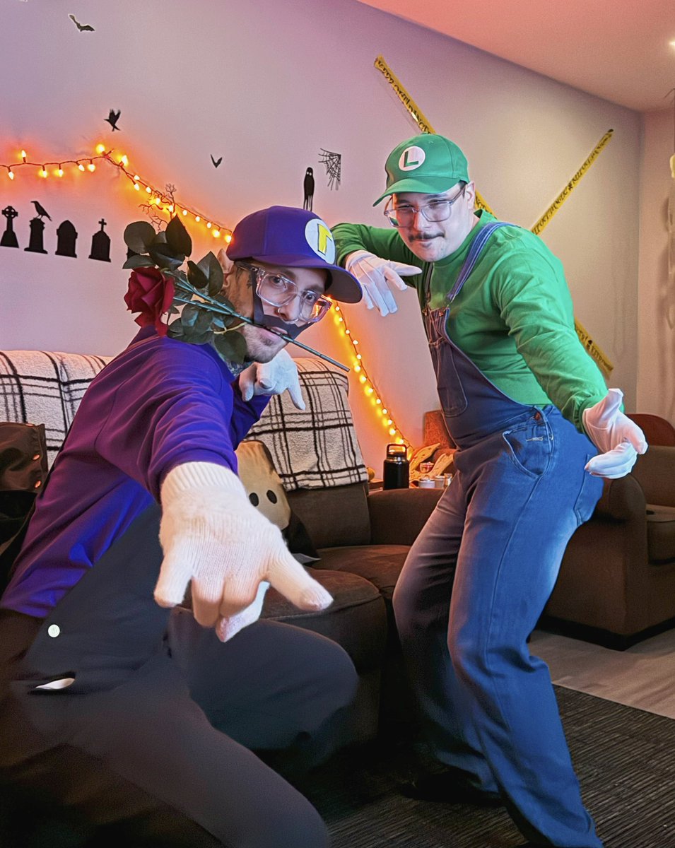 IAMFOSS's tweet image. Screw sidekicks, we’re the dream team 🍄⭐️ @toysthatscare