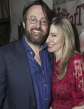 Wonderful news for a wonderful couple! Thrilled! @RealDMitchell @VictoriaCoren