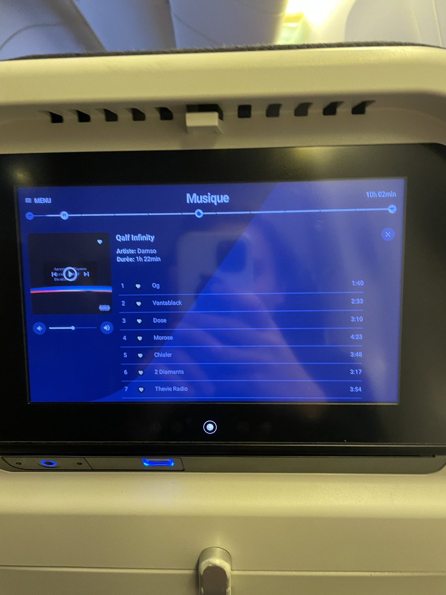 BAH ALORS DAMSO ON A OUBLIÉ DE RETIRER SON ALBUM DES AVIONS