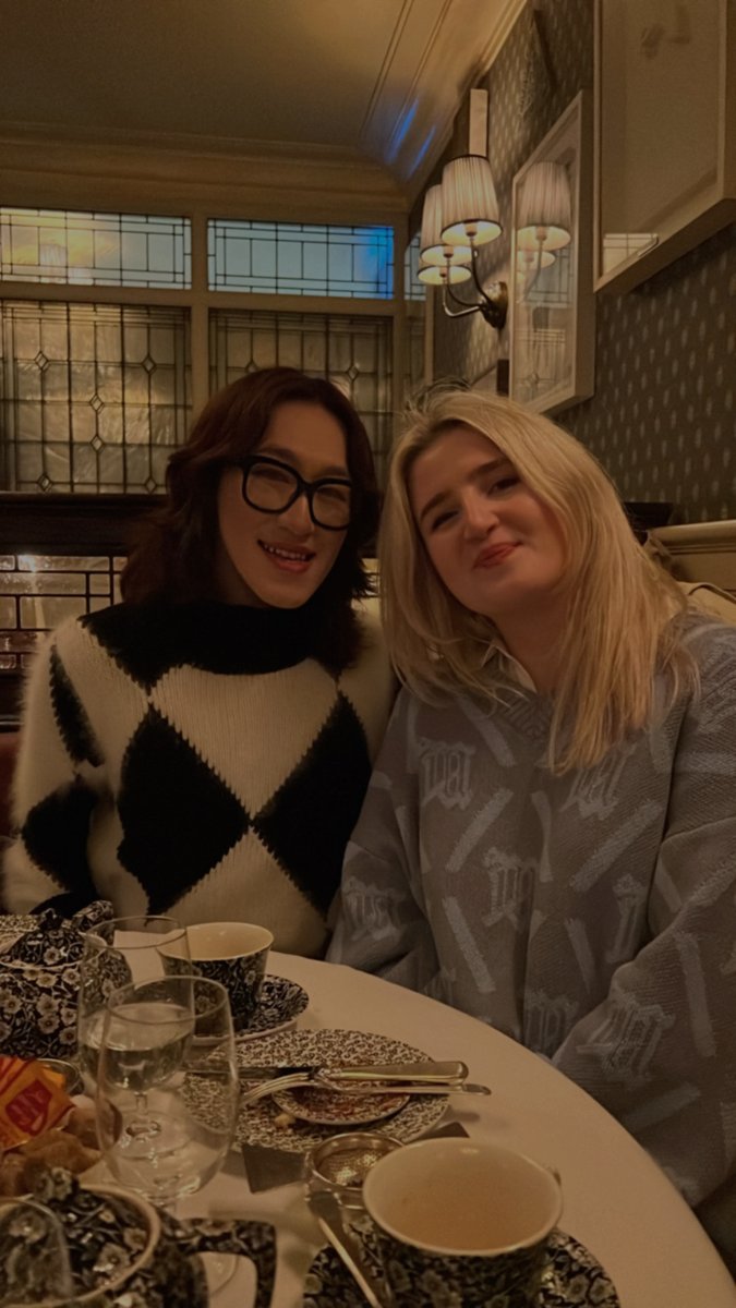 SYKY Keystone Holders Josephine Miller and <a href="/Morchenliu/">Morchen</a> at our SYKY #London SYKY x <a href="/CybrMagazine/">CYBR Magazine</a>  meet-up after #NewCodes Digital Fashion Summit 🦋