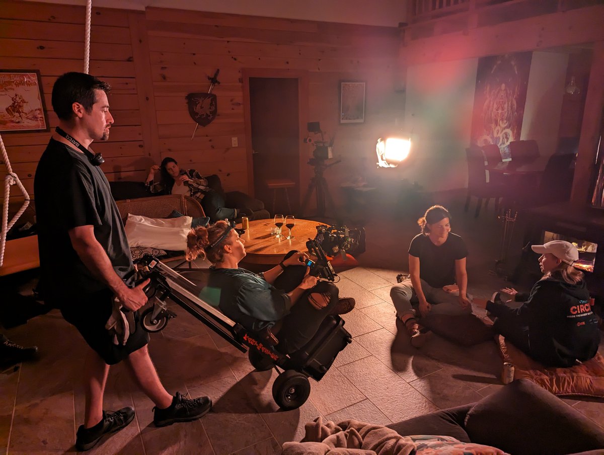 WaysToGoShort's tweet photo. 🙌 Meet the mighty crew! We had to give credit where credit is due by shouting out our dedicated team behind the camera. #WaysToGo's stunning shots, amazing audio, and top-notch production wouldn't have been possible without their expertise and hard work. #DreamTeam #MeetTheCrew https://t.co/r1C8e9Scyf