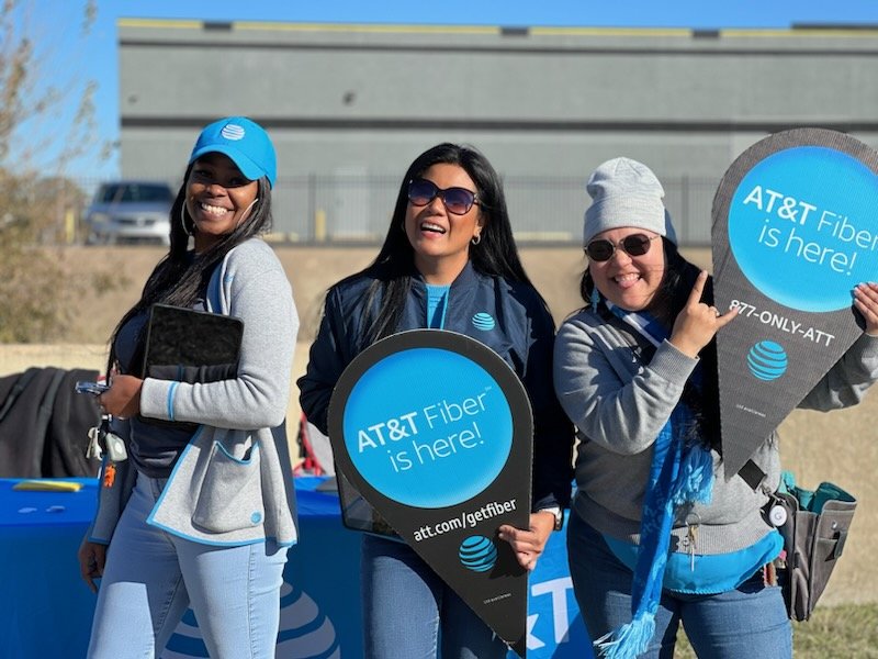 Amazing Day 2 at our event and had multiple new faces sign up and  join the AT&amp;T FIBER FAMILY......stay tuned more to come 😁  <a href="/WesleyKyleNeal/">Wesley Kyle Neal 🌵</a> <a href="/AlyssaMoore_12/">Alyssa Moore</a> <a href="/itsthejmow/">Justin Mower</a> <a href="/RS_Barbour/">Ramona Rayl</a> <a href="/Anderson1Issac/">Issac A Anderson</a> <a href="/GaryAllen10x3/">Gary Allen Jr.</a> <a href="/AivyLeague/">Aivy Nguyen</a> <a href="/Nora_Zoller01/">Nora Zoller</a> <a href="/KAMOkonnects/">𝐾𝐴𝑀𝑂</a> <a href="/SouthtownTulsa/">Southtown Tulsa</a>