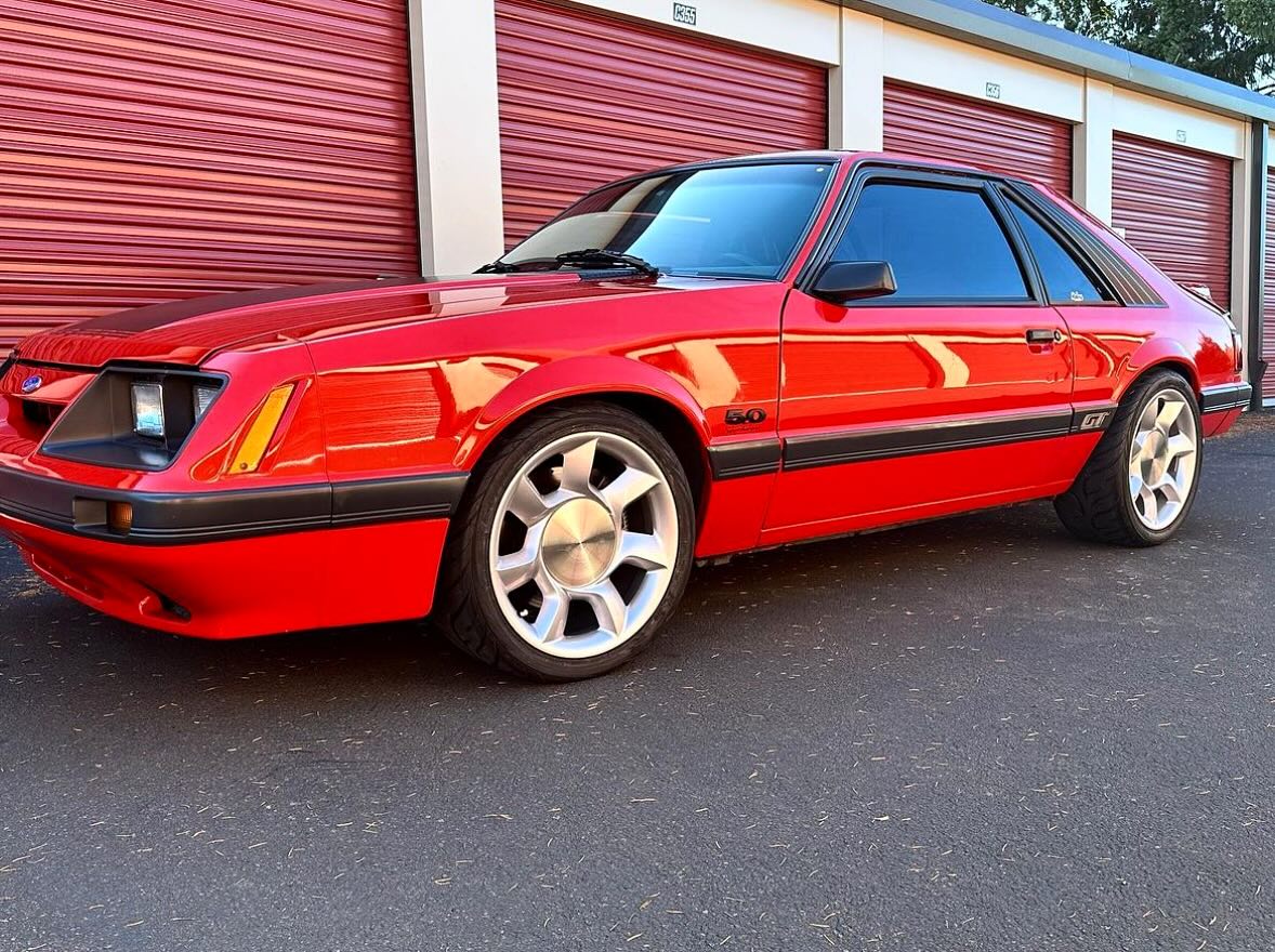 CarManToday's tweet photo. @86foxygt beautiful 4🛞is looking good with the Silver Metallic 18” Reimagined Classics!
#motorcityfoxfest #foxtoberfest #fordmustanggt #mustangparts #makersgarage #ford #mustanggt #foxbodymustang #foxbodychassis #foxbodyparts #foxbodynation #foxbodysonly #motorcityfoxfest https://t.co/cwdvhXAb4n