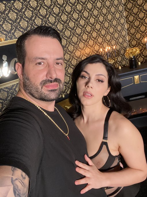 &ldquo;Maroon&rsquo; che pucchiacca!&rdquo; @ValeNappi https://t.co/Aslc2ln9C8<a class="tags" href="/tag/valenappi">@valenappi</a><a href="/tag/mvsales"class="tags"><span>#mvsales</span></a>