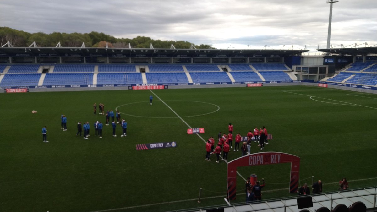 Queremos agradecer el excelente trato recibido tanto por la directiva del <a href="/CFTardienta/">C.F. TARDIENTA</a> como por el personal de la <a href="/SDHuesca/">SD Huesca</a> hoy en #ElAlcoraz.

Mil gracias por todo

#LaVozDelFutbolAragones