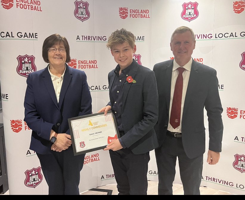 Isaac Mennie tweet media