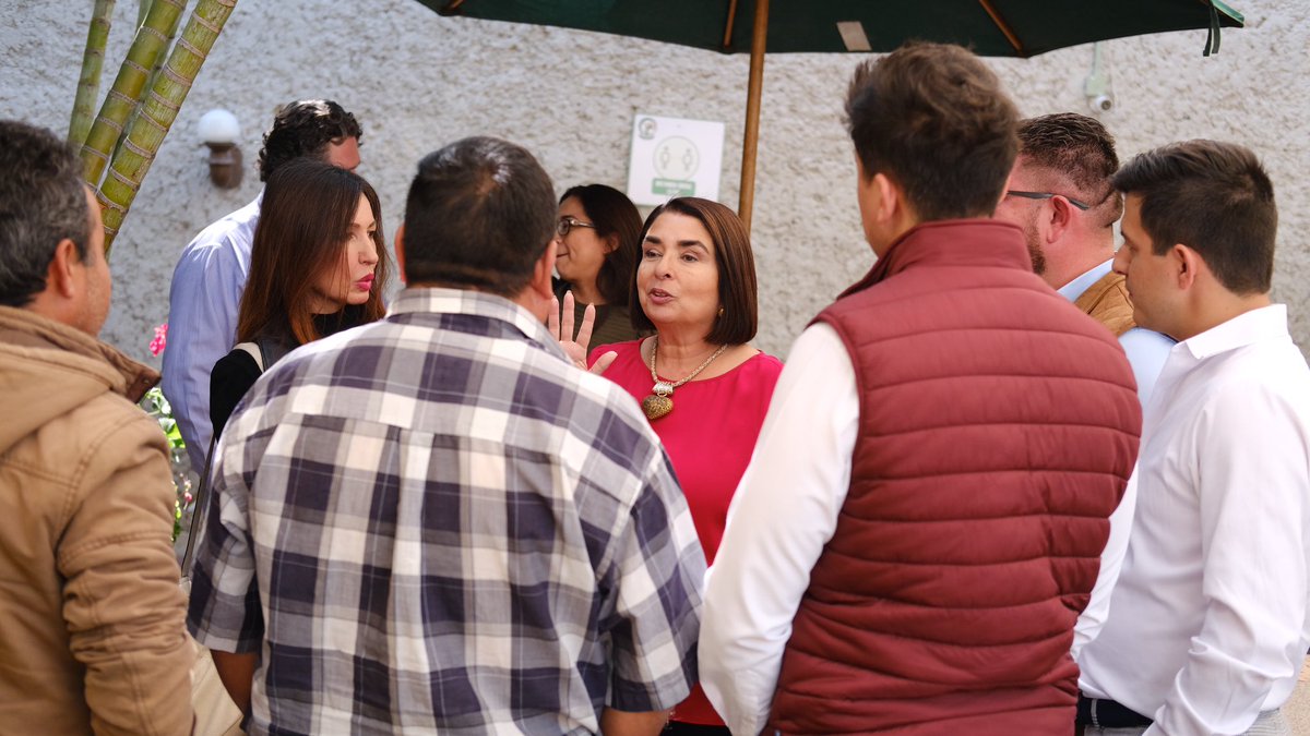 AntaresVazAla's tweet photo. Hoy nos reunimos con el sector empresarial de León, para hablar del cambio que nuestro estado necesita.

 ¡Vamos por la transformación!

#GtoSeTrasnforma #LeonSeTransforma #AntaresVazquez #morena #4T #Guanajuato https://t.co/lm0Q6fqYox