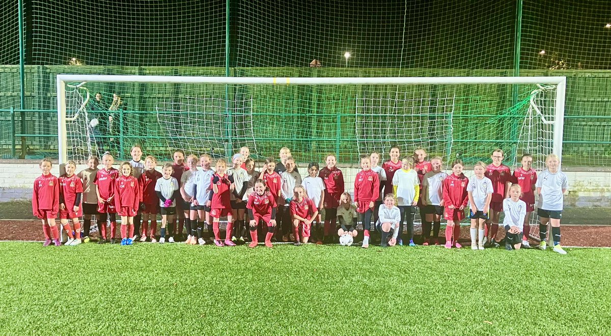 AndrewUwTsd's tweet photo. A great bunch of girls and fantastic performances ⚽️ Thank-you to Newtown and South Gloucester @bflacademy @BFL_GirlsDC @BFLLAFC #girlsdevelopment #girlsacademy #fawperformance #thesegirlscan https://t.co/vPY3zUbjTc