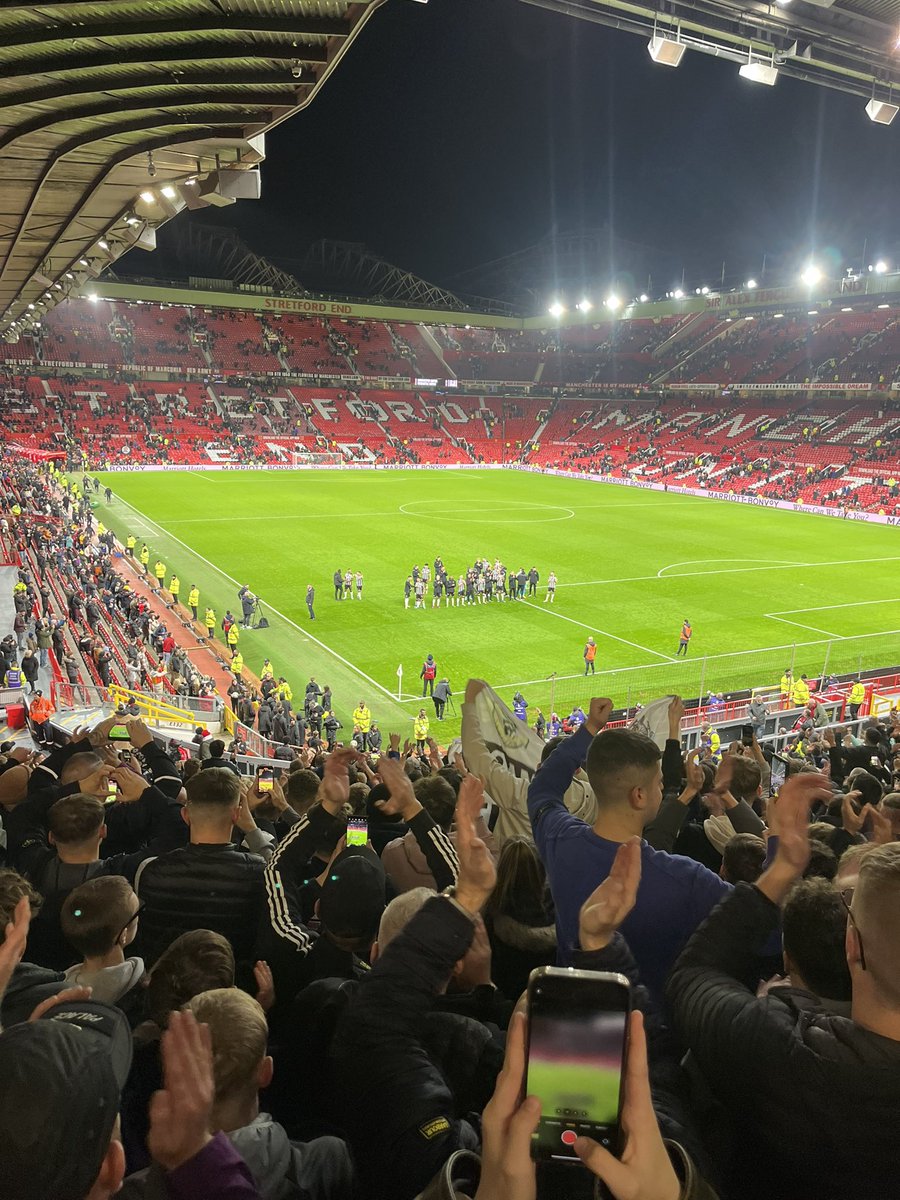 Sam Thompson tweet media