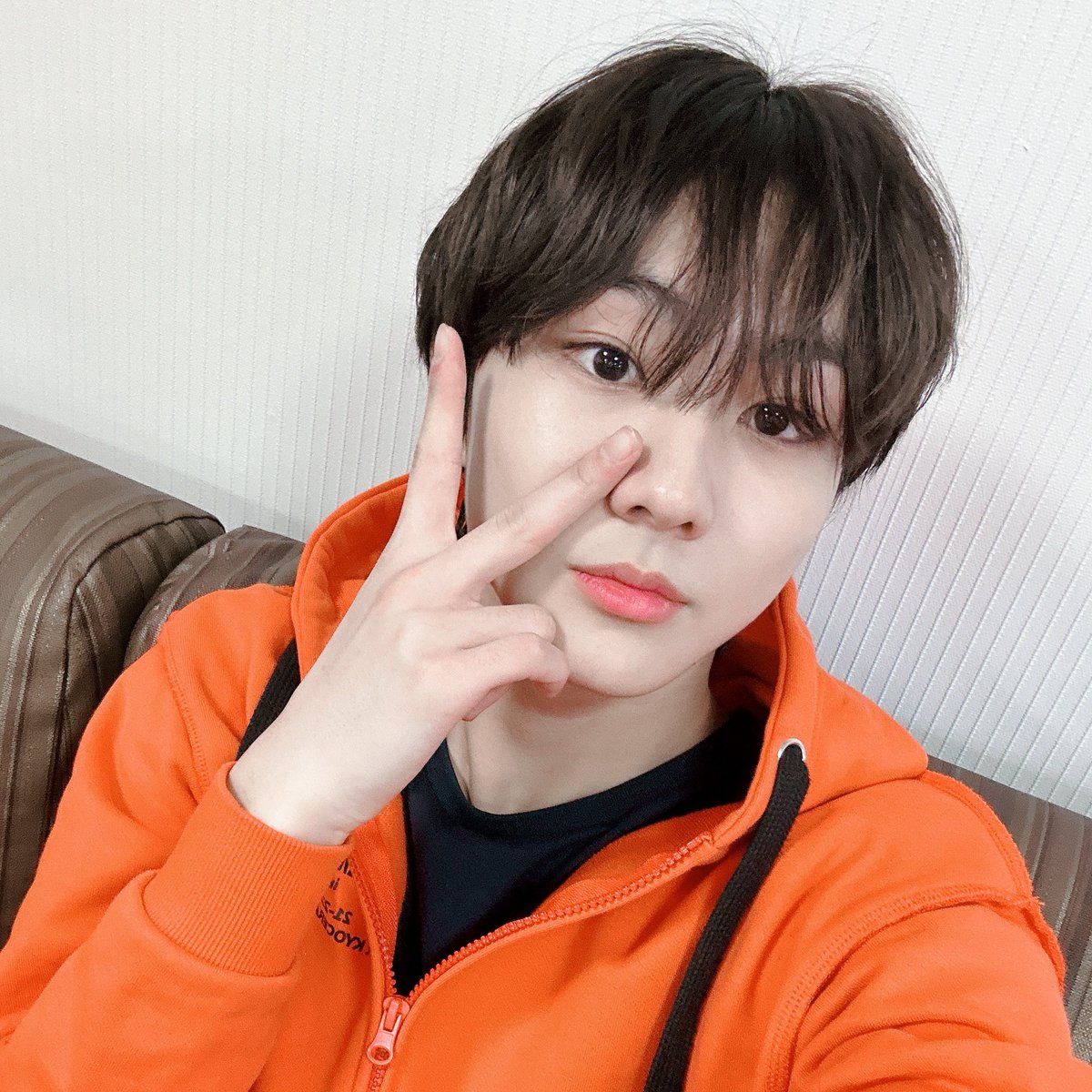 junkuvillero's tweet photo. ㅤⳊ  busco mutis !  ᶻ 𝘇 𐰁

holi no soy nueva en #kpoptwt pero quiero mutis para interactuar y flashear confianza

★ —ults: enhypen, txt, riize
        ↳oyente casual de media industria
★— she/her, istp, 03 line, acuario
★ —si respetas no importa el fandom

♡ + ↺ = mutis https://t.co/X74AblCllc