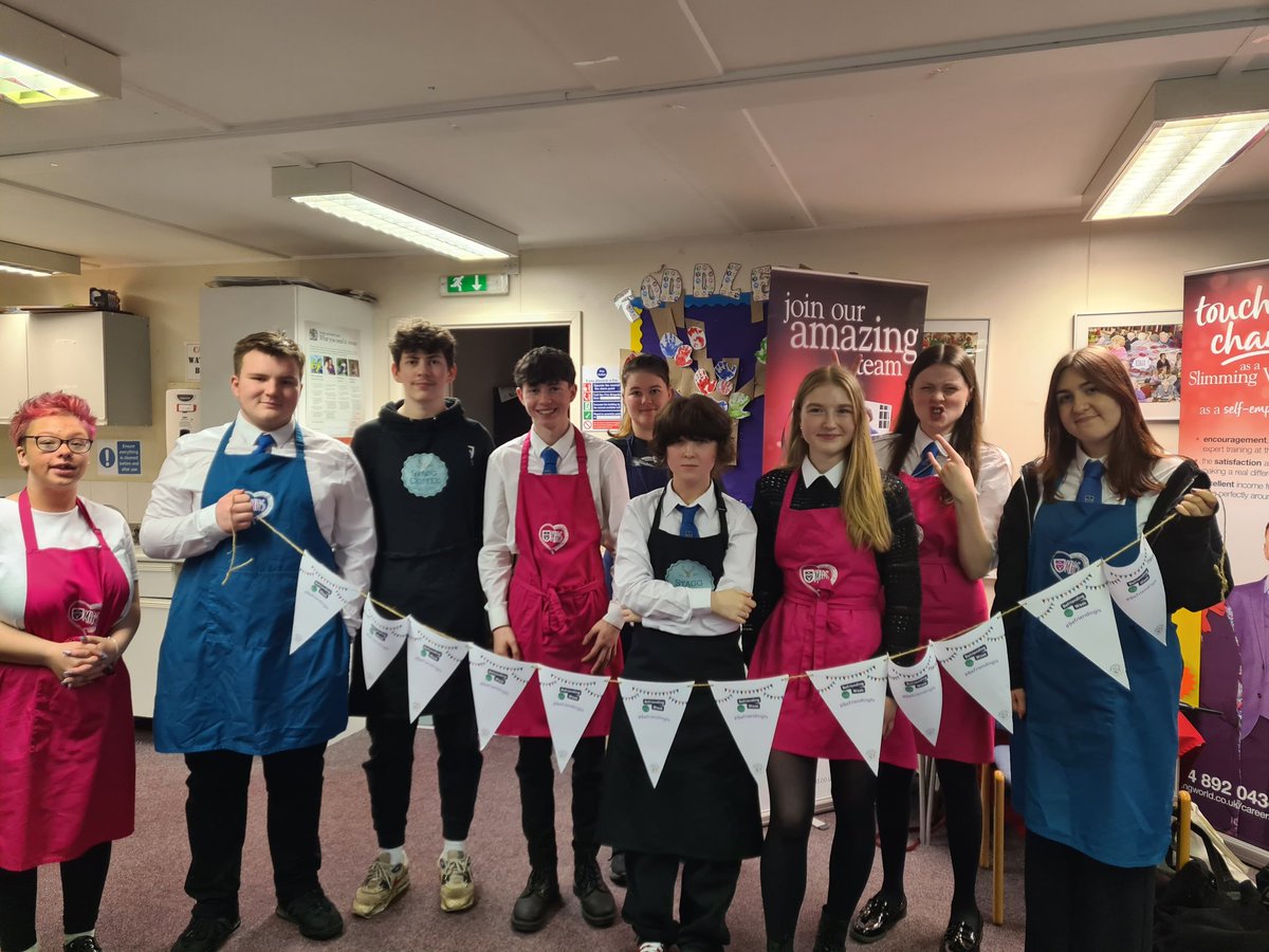 sustainable_mhs's tweet photo. Barista team putting their customer service skills to the test. Fantastic employees in the  making. @MonifiethHigh @MhsDyw https://t.co/MWbaJnlIJy