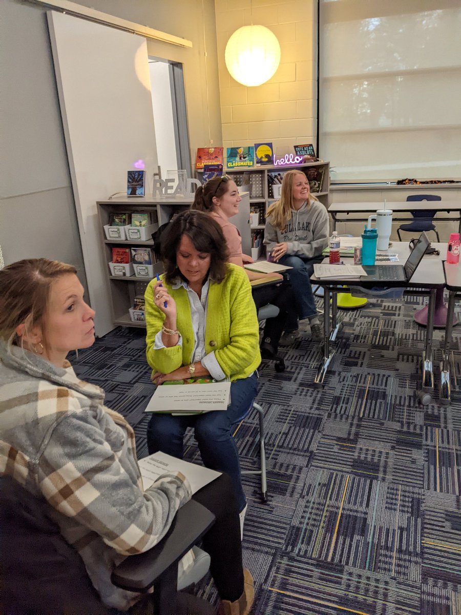CCurtisGL's tweet image. #glcsRyan 4th grade teams learns a strategy to improve comprehension. Go teachers!! @rwoodrow8 @CanHolmes24 @DrewBordner