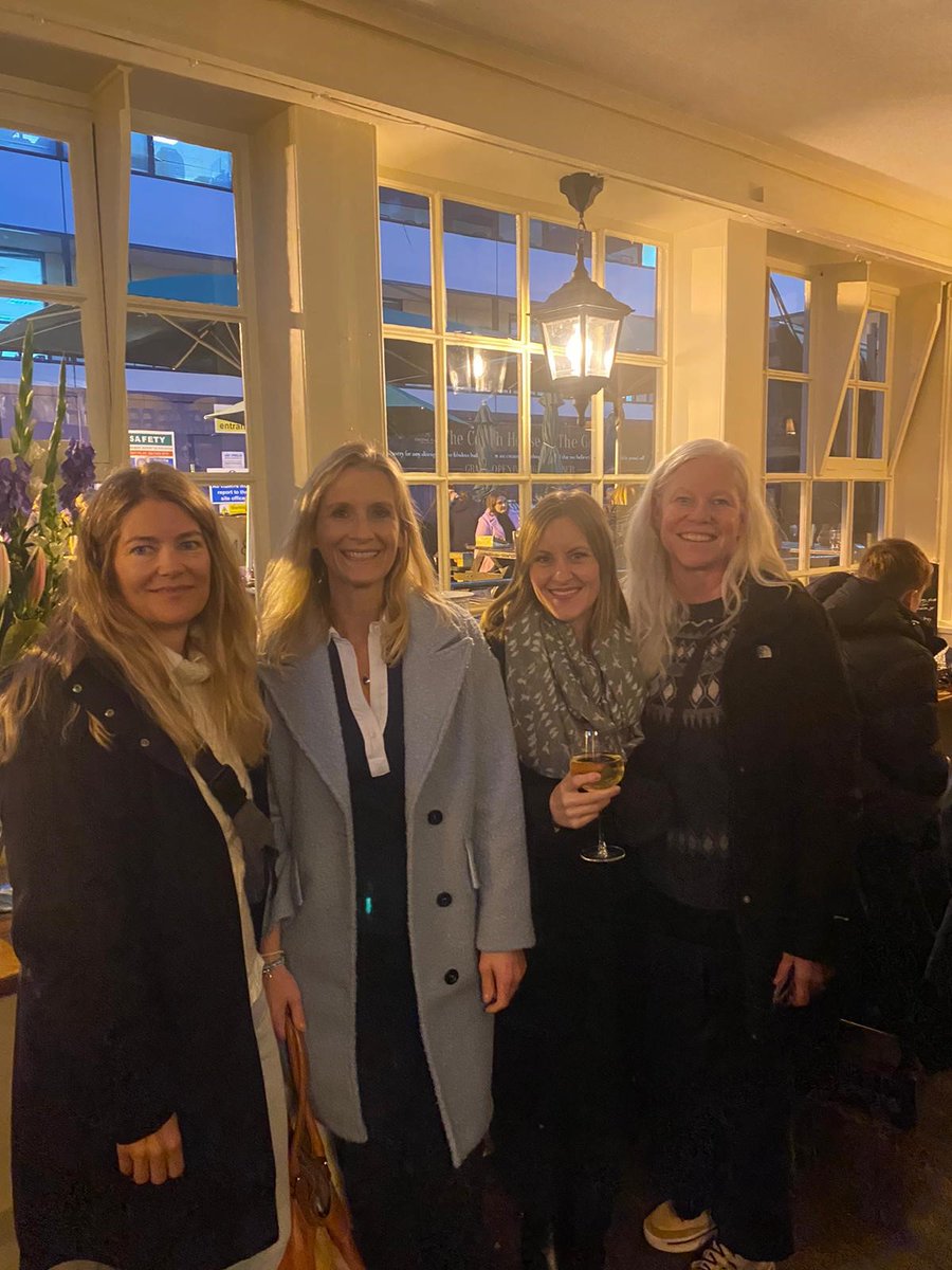 Cate Ray (link in bio to find me elsewhere) tweet media