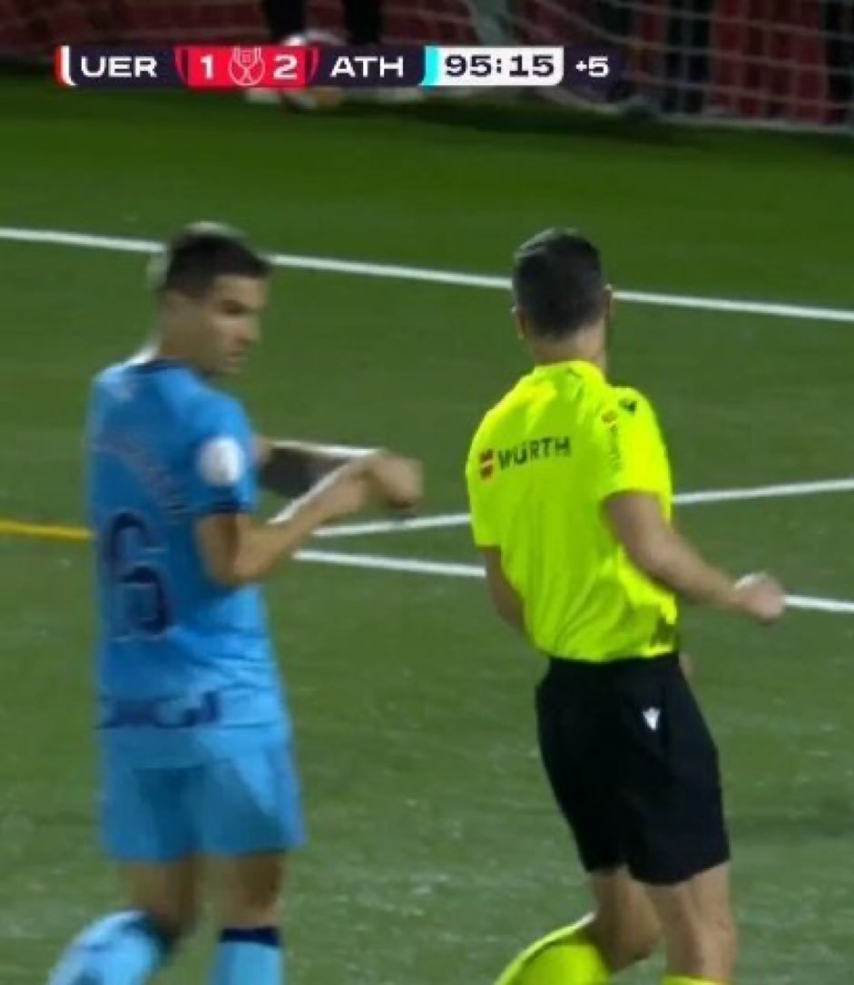 ¿Qué cojones es esta imagen? Que somos el Athletic ostia, pidiendo la hora contra un equipo que juega 6 categorías por debajo de la nuestra.
