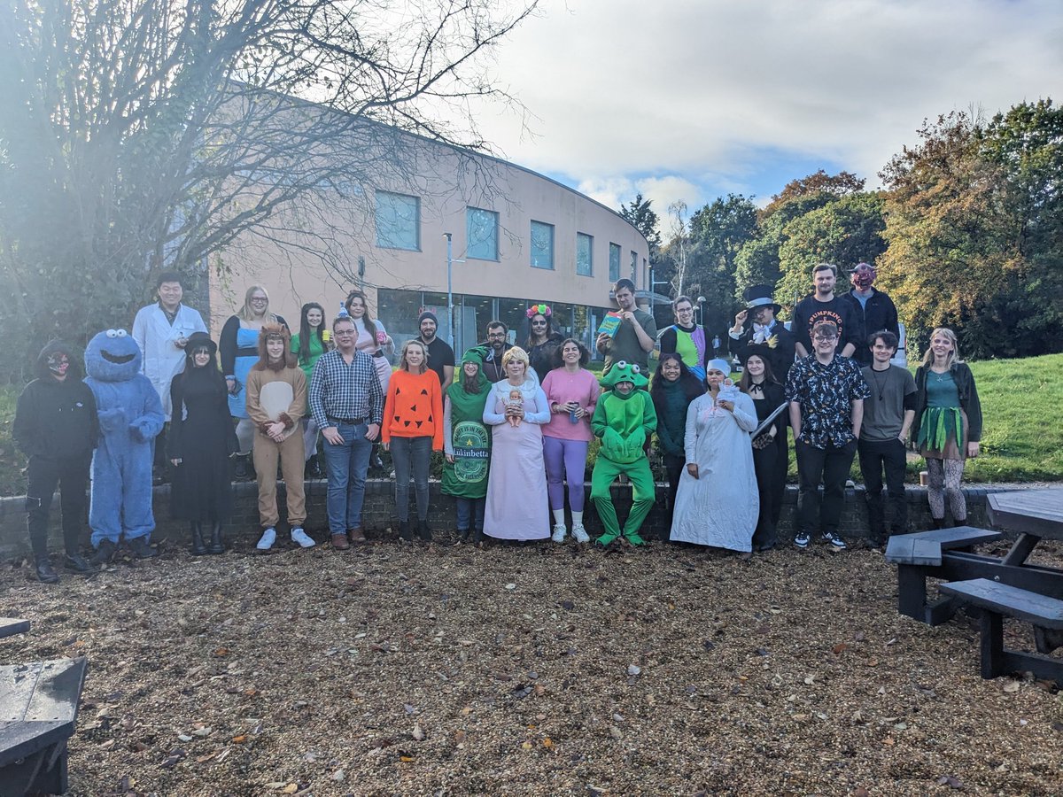 teawithscience's tweet photo. Kent Fungal Group Halloween, pretty impressive costumes this year!! Well done everyone 🎃👏 https://t.co/VaUAKdqlUh