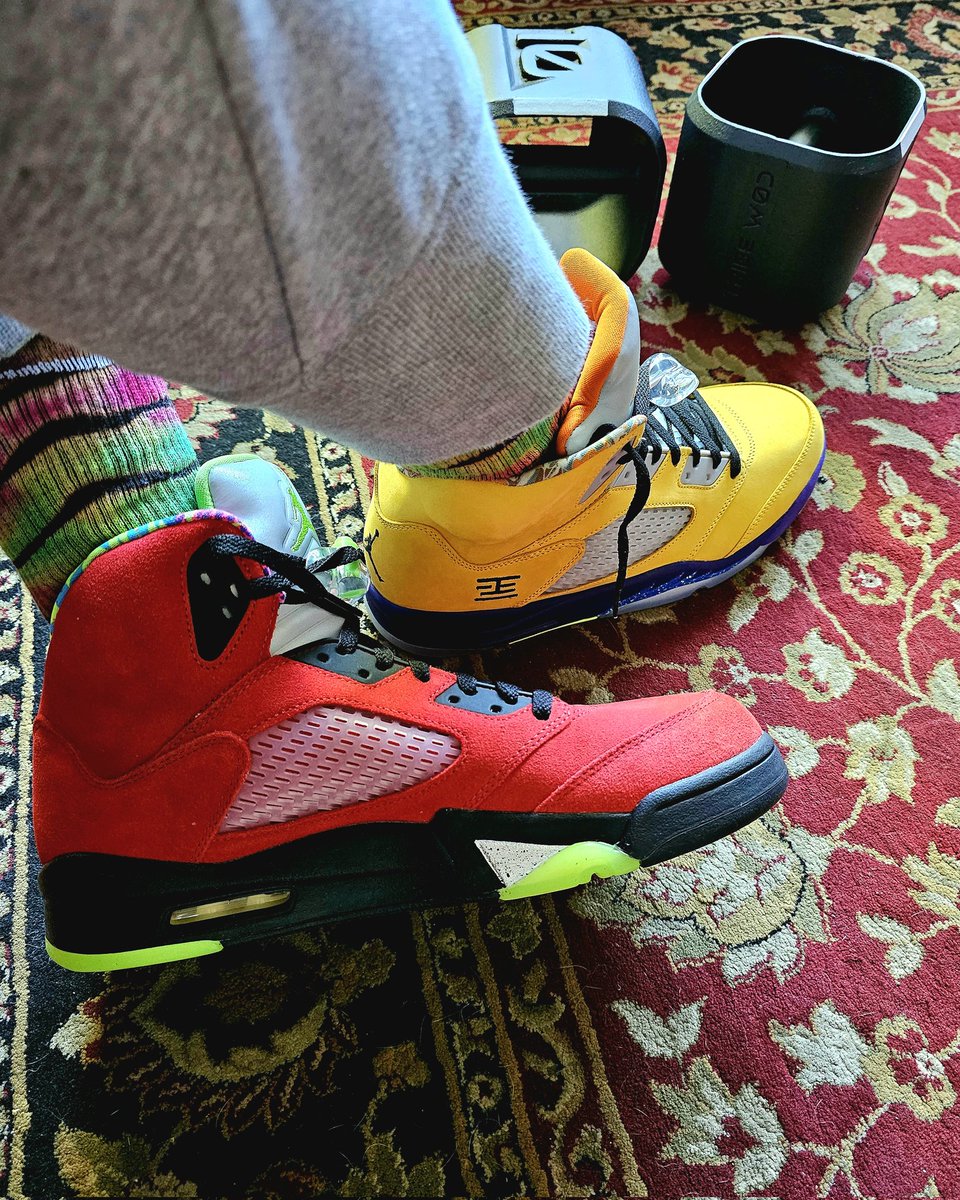 McKnight_Rich's tweet image. Gotta get it in for my East Coast, fam! This is a Jordan I had to pick up because the Tokyo is out of reach... (reason) 
"What The... 5" @iceberg562 @wilcocarla @ShaunRajah3 
#yoursneakersaredope #atmoscollectorsclub #Veterans