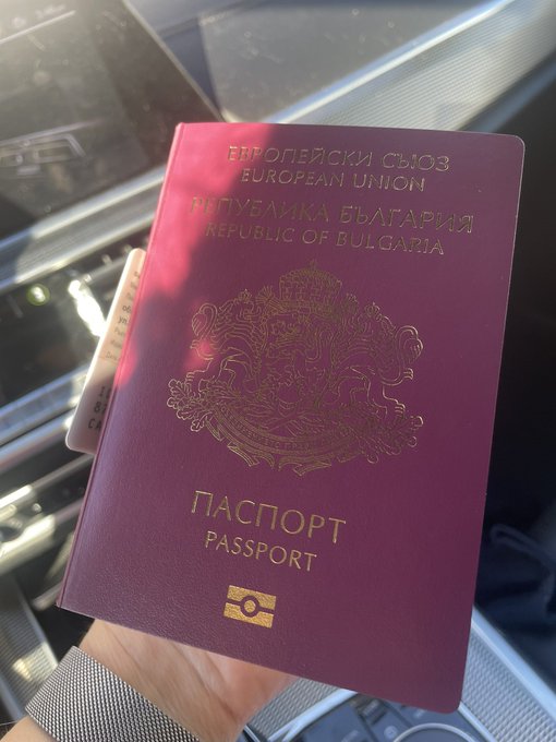 It&rsquo;s official, I&rsquo;m officially a duel citizen. Here&rsquo;s my Bulgarian passport, now if there&rsquo;s another pandemic