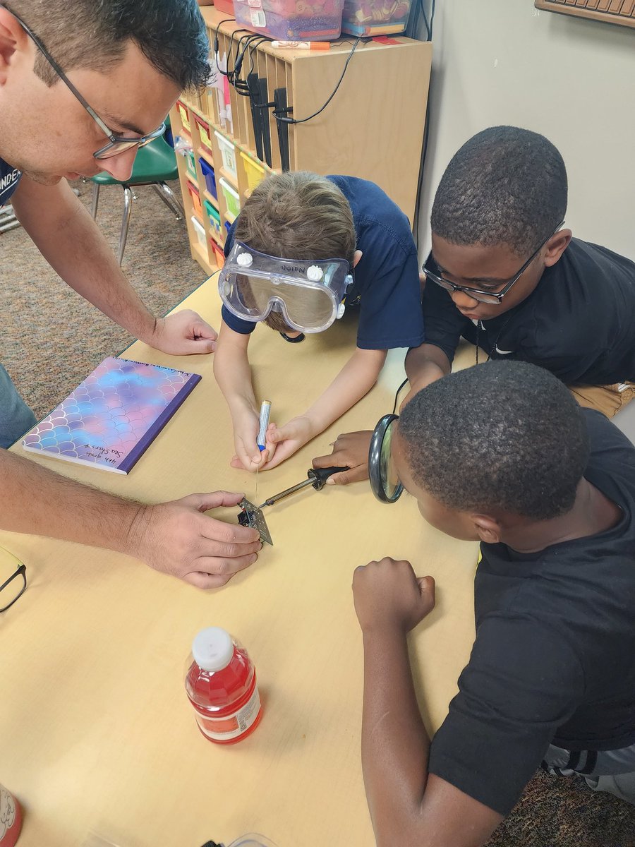 Kim karpowicz tweet media