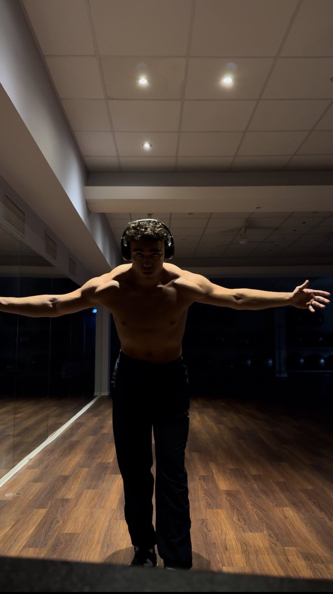 Joel ♌︎ tweet media