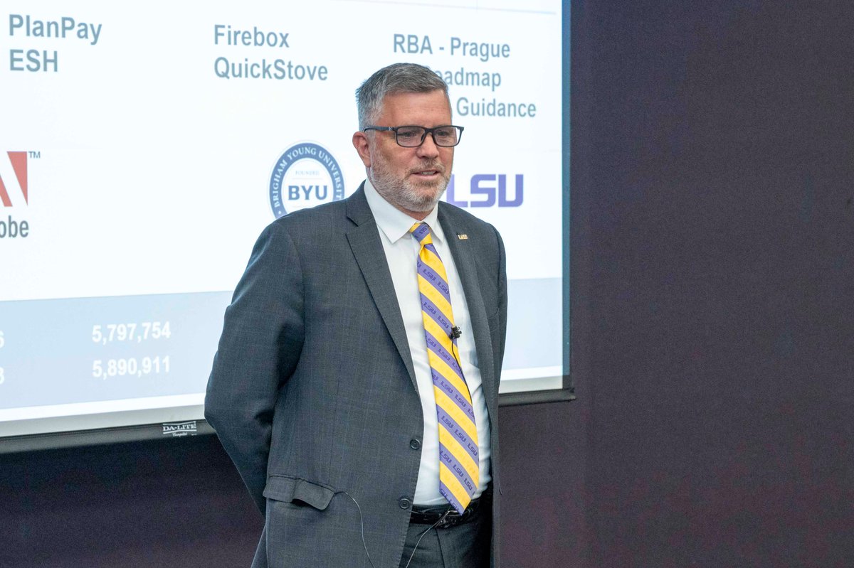 Today we welcomed Spencer Rogers, LSU's Director of Innovation & Technology Commercialization, to the LSUHS campus to meet with faculty members and community leaders. He also gave an insightful presentation on 'Finding Synergies for Improved Technology Commercialization.' 💡🤝