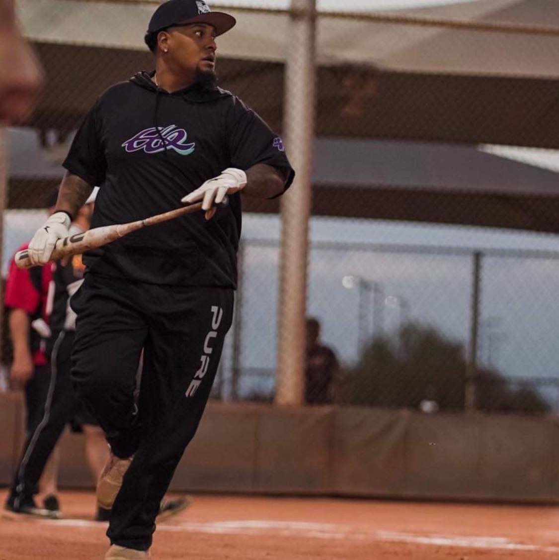 🌟 Meet Jose Perez, sponsored by Pure Sports Technologies! From the Air Force to softball stardom, his journey embodies dedication. With a .715 average in the B-A Worlds, he inspires on and off the field. 💪🏼 💫#slowpitch #pureis4thepeople #swingpure #softball #purefire