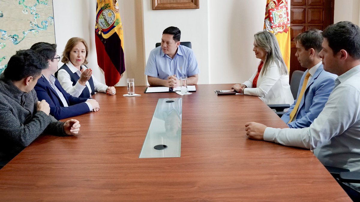 czamoramatute's tweet image. ✨ ¡Avanzamos con la ✅ Propuesta 99: Centro de Integración Cultural de #Pumapungo!

Firmamos un Convenio de Cooperación con @Cultura_Ec para #fortalecer, #promover y #preservar el valioso patrimonio cultural de #Cuenca durante 5 años. Esto lo haremos con #AmorPorCuenca ❤️💛