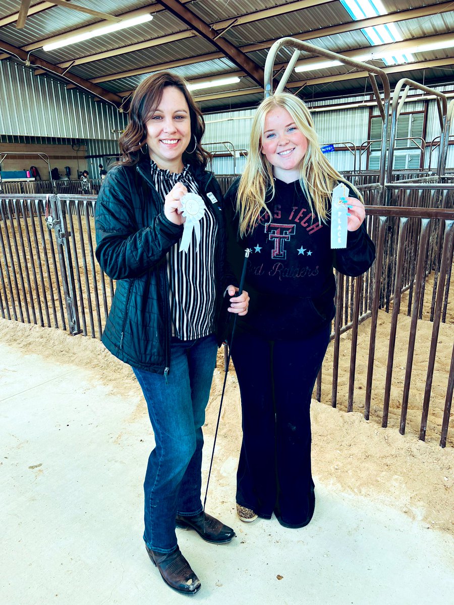 AnnaForLISD's tweet photo. Guess what!!! 

I've placed 3rd in the @LeanderHS FFA Staff Show!

Big thanks to Kendall, an exceptional teacher who has shown me the incredible world of @LHSFFA and the opportunities it offers to our students. 

Thank you Kendall!!

#noplacelikelisd https://t.co/tkt1YBlHlU