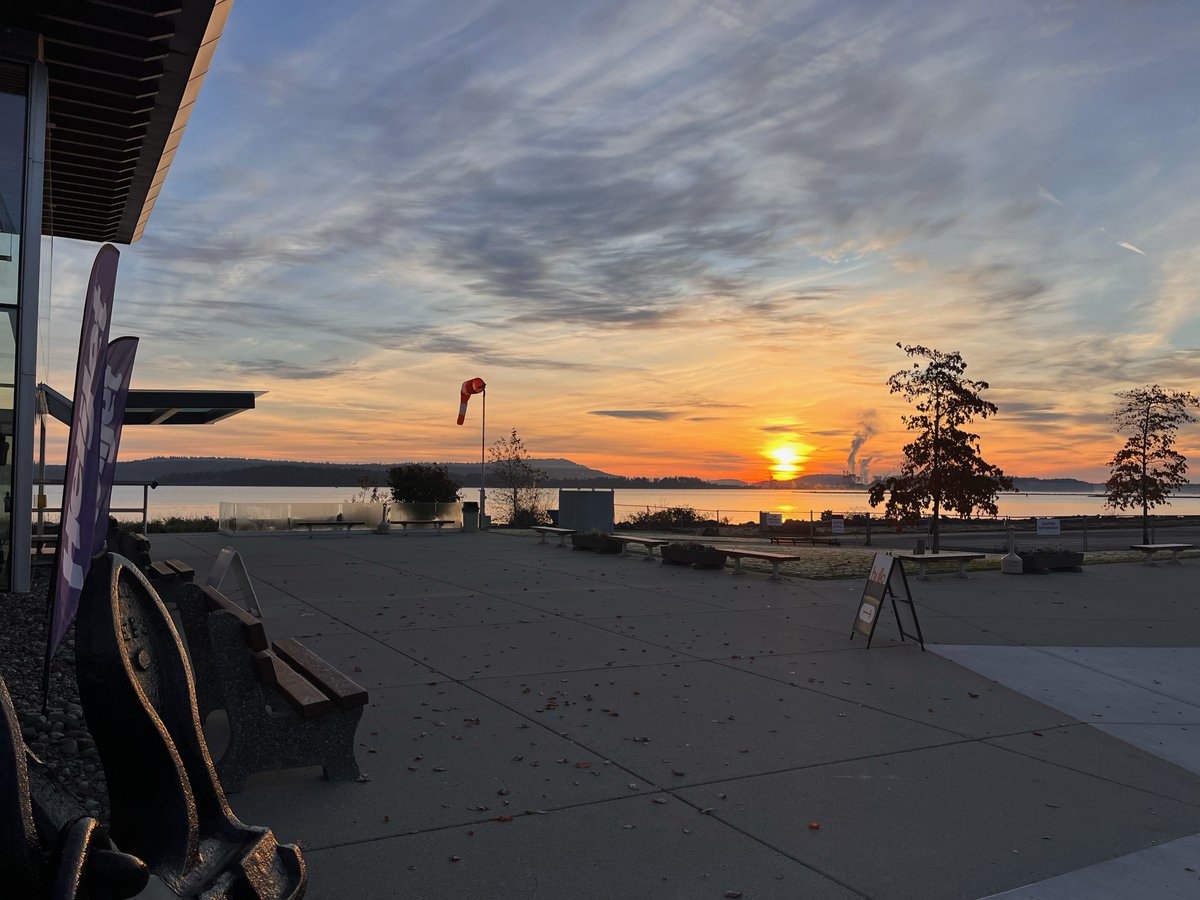 Grateful to witness this natural masterpiece in our beautiful Harbour City!

#SunriseSplendor #NanaimoBeauty #PortofNanaimo

Reconnaissant d’être témoin de ce chef-d’œuvre naturel dans notre belle ville portuaire!

#LeverdusoleilSplendeur #NanaimoBeauté #PortdeNanaimo