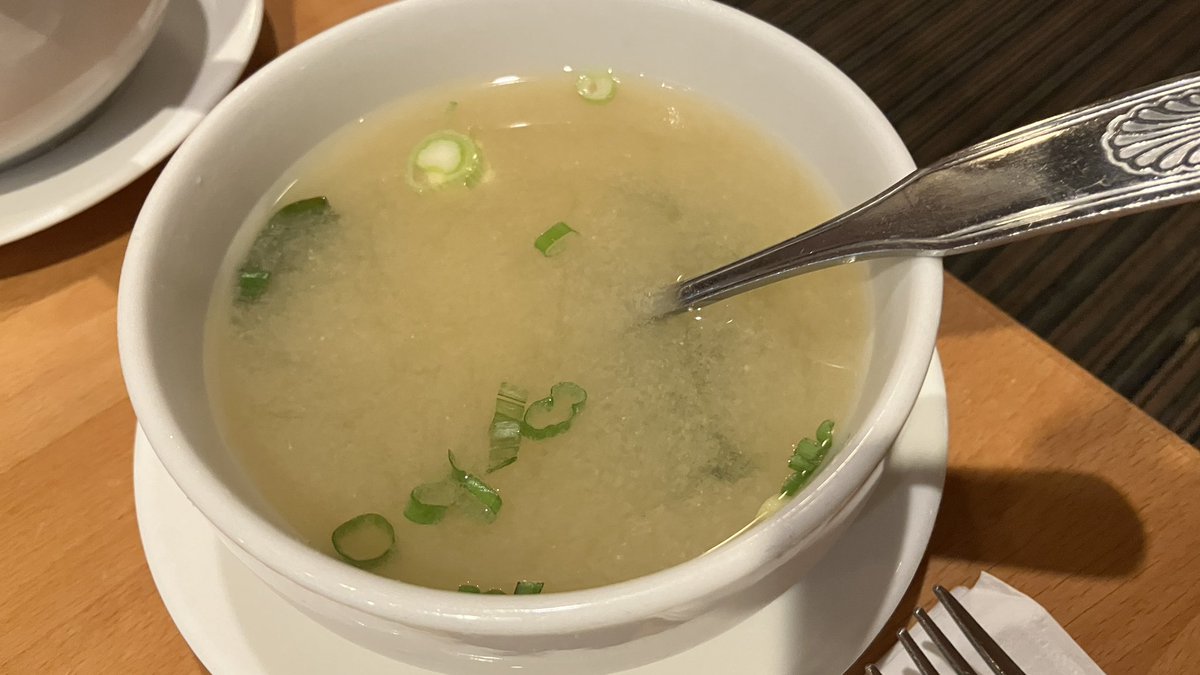 seethenn's tweet photo. And the miso soup was really tasty☆!
It tasted like Japan.

There were also many other delicious dishes✨

Thank you♪ https://t.co/wqKhMseRM0