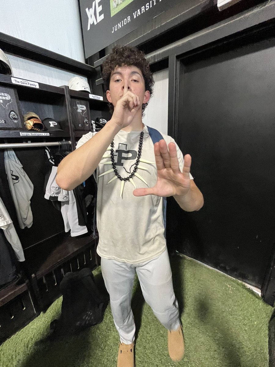 LOS INICIADOS tweet media