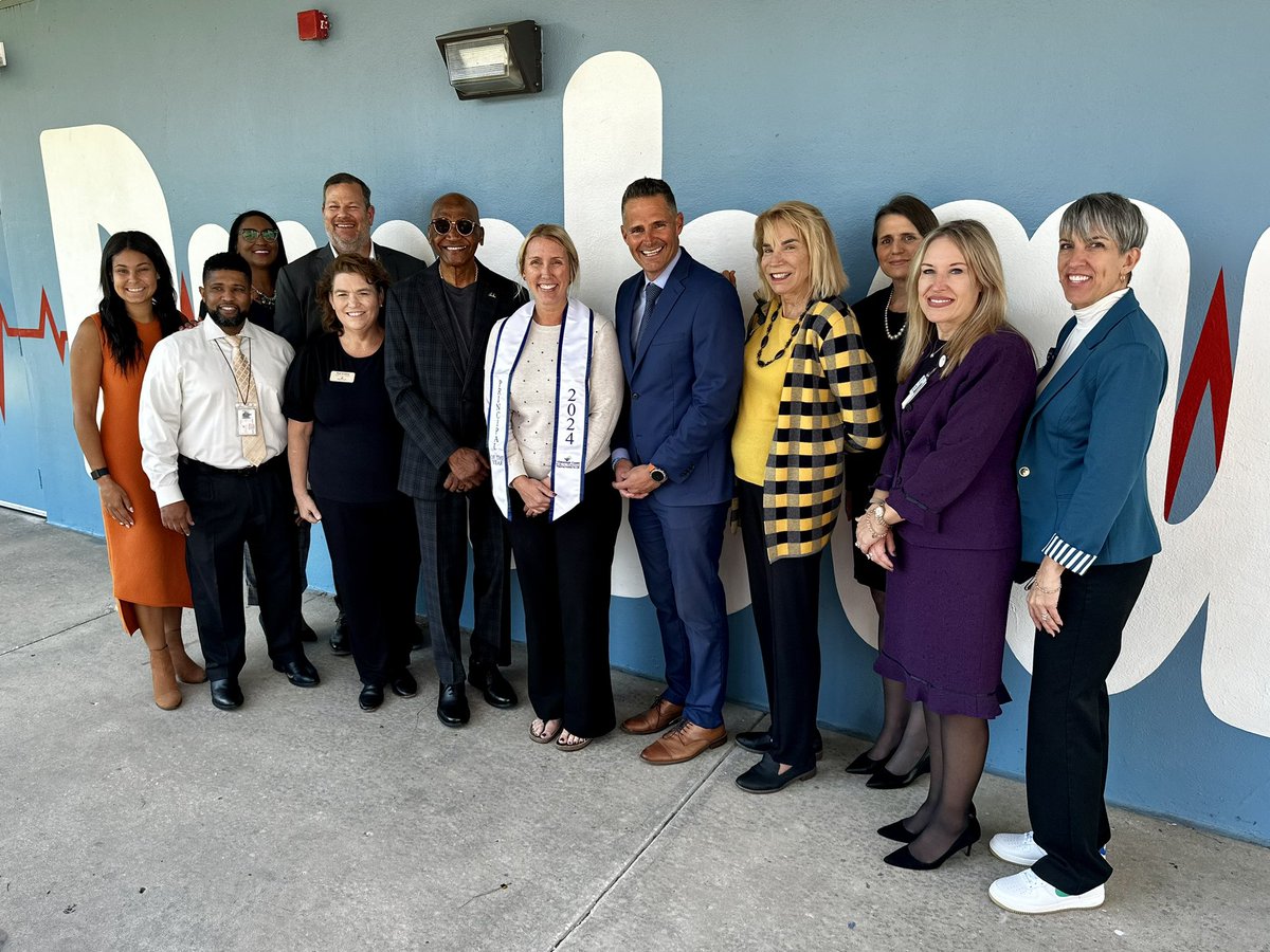 VanAyresHCPS's tweet image. Your 2023-2024 Hillsborough County Principal of the Year is Mrs. Cynthia Crim from @Dunbar_Magnet! 

The immense love and dedication you have for your students, staff, and families is undeniable. Thank you for being such an incredible leader. Congratulations!