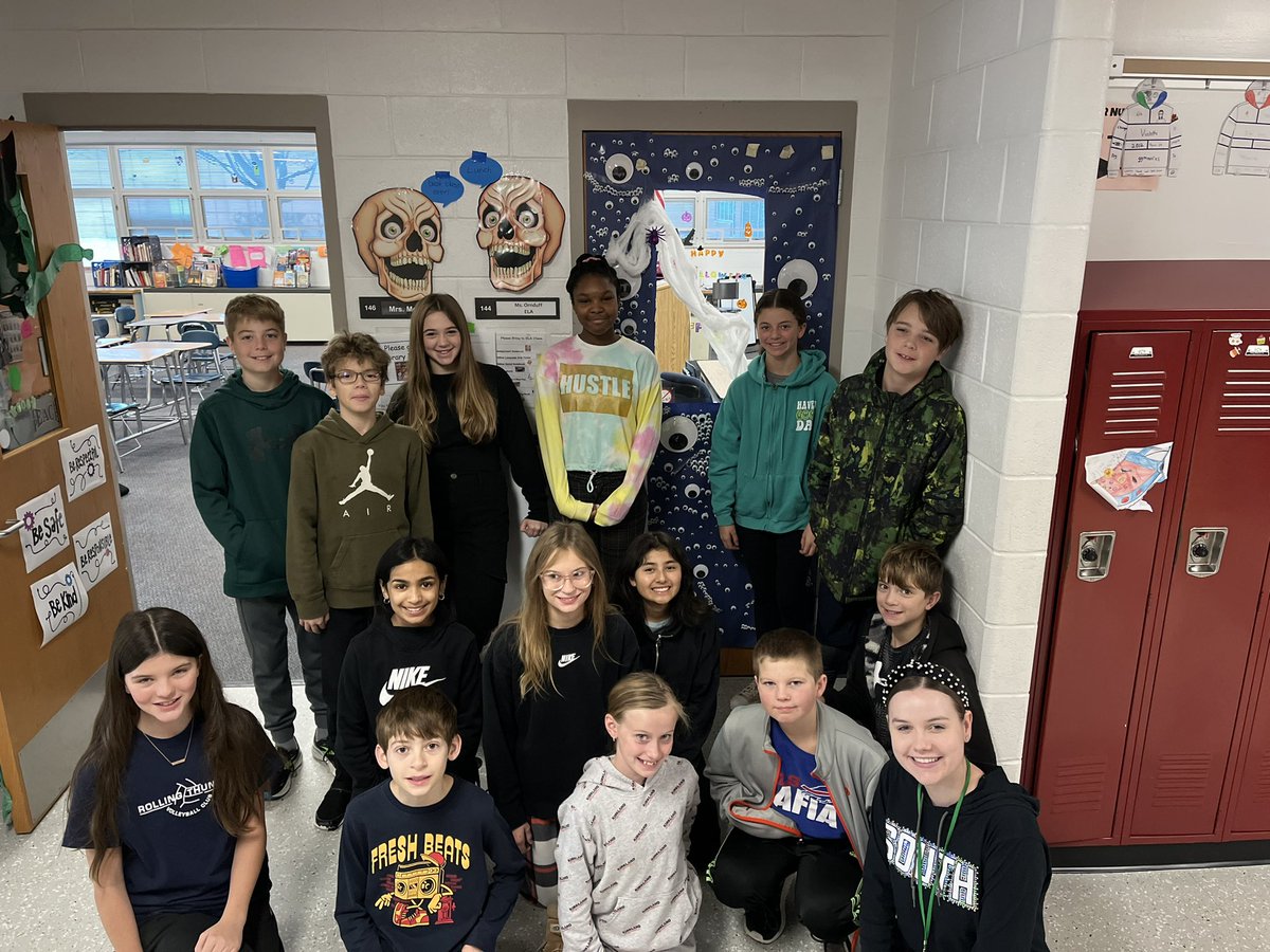 I am so proud of my homebase for our Halloween door! Truly a team effort- they made sure everyone was included! Way to go 6W-4! <a href="/sms6West/">SMS6West</a>