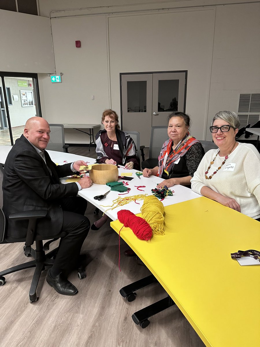cambriancollege's tweet photo. We’re grateful to our partners for “choosing their own adventures” at tonight’s special appreciation event! They attended workshops showcasing our programs + facilities and experienced what makes Cambrian unique and exciting! #ThankYou #FurtherTogether #CambrianCommunity 👏👏👏 https://t.co/2s9f1pWj67