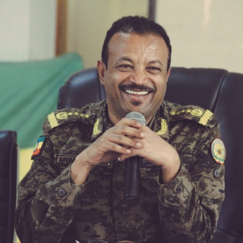 በኢትዮጵያ መከላከያ ሠራዊት ከቅርብ አመታት ወዲህ ውሳጣዊ የስነልቦና ጥንካሬ እና ውጫዊ ብቃት ላይ የተመሠረተው የድል ከፍታ 
የትንታጉ ጄነራል አበባው ታደሠ በሣል አመራርነት ትልቅ ምስጋና የሚቸረው የጥበብ ውጤት ነው።