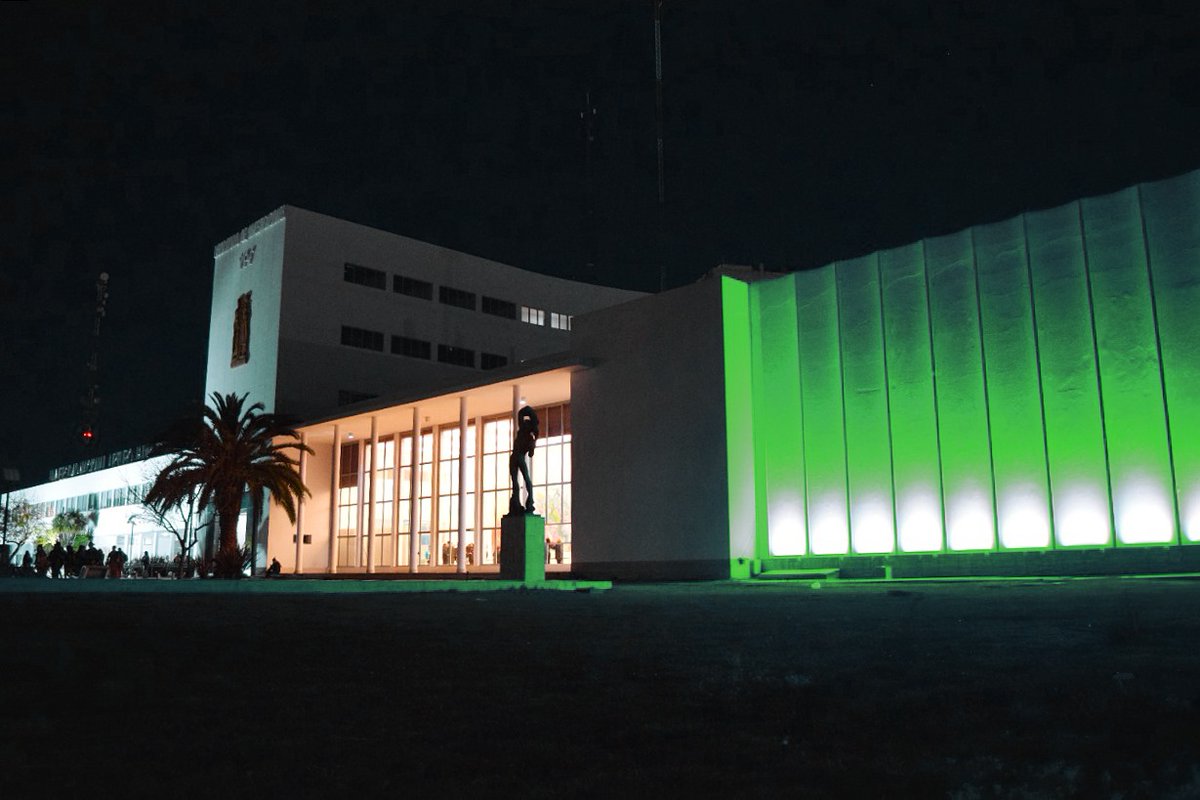 🗺️ En el Día Mundial de la Ecología, hacemos un llamado al cuidado ambiental iluminando la noche de verde 💚

📣 No hay planeta B, cuidemos el ambiente.