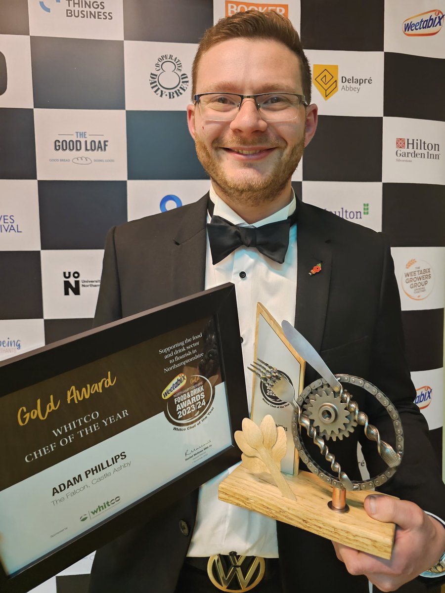foodawardsHQ's tweet photo. 🥇 The winner of Whitco Chef of the Year, sponsored by Whitco, is
Adam Philips
The Falcon, Castle Ashby
#WNFAD #WNFAD23 https://t.co/x3eCGHYBml